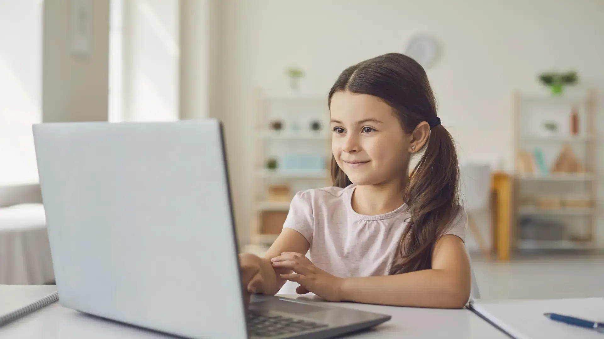 Oxford Kids Online İngilizce Kursu Çocuklar İçin İngilizce Öğretme Konusunda Ne Kadar Başarılı?